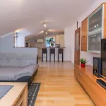 Nyaraló Four-bedroom In Miranje
