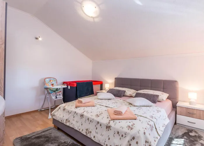 Four-bedroom In Дом отдыха *