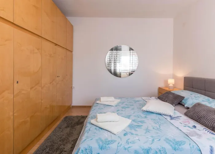 Four-bedroom In * Miranje